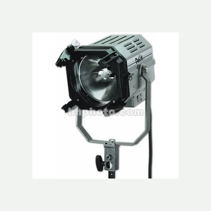 DeSisti Remington 200W HMI Par, Barndoors